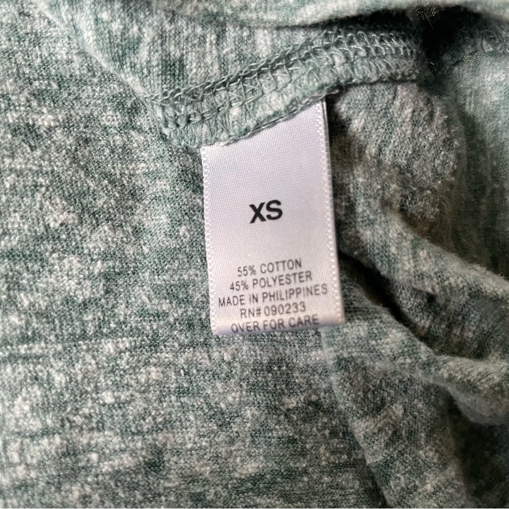 C&S Blue Green Long Sleeve Woman’s Cropped Shirt Size XS - Picture 3 of 5